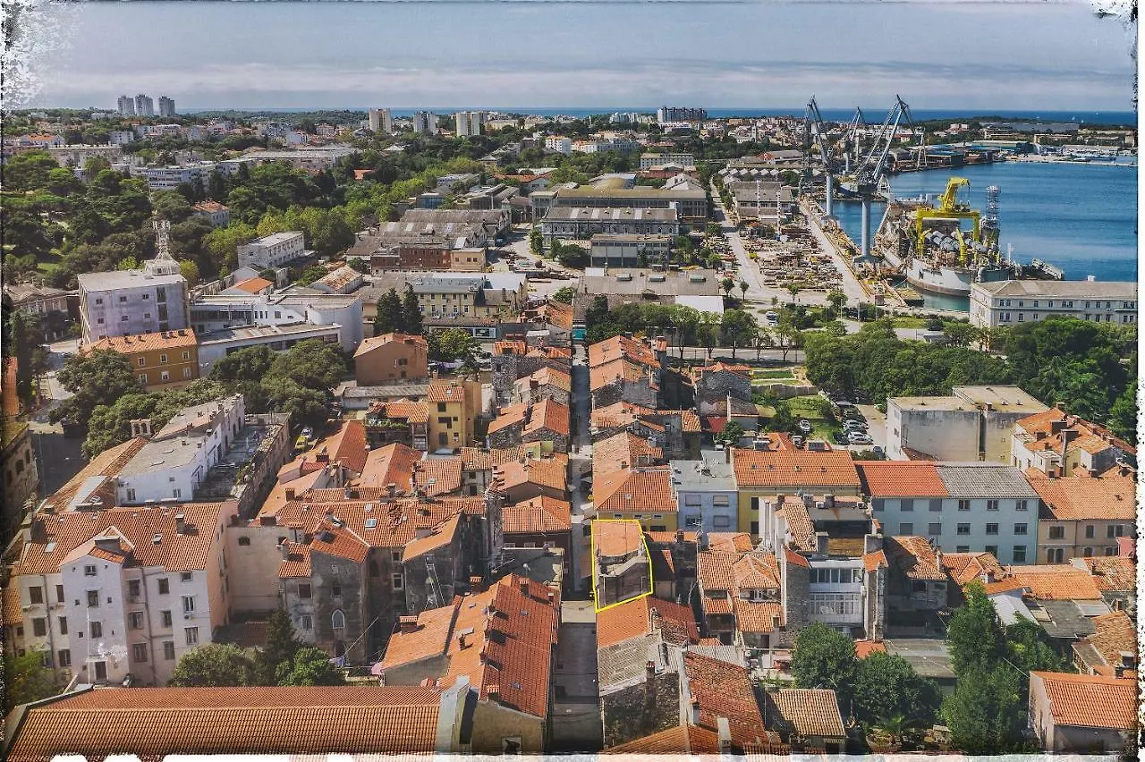 Luxury Apartment Jana With Private Parking Pula